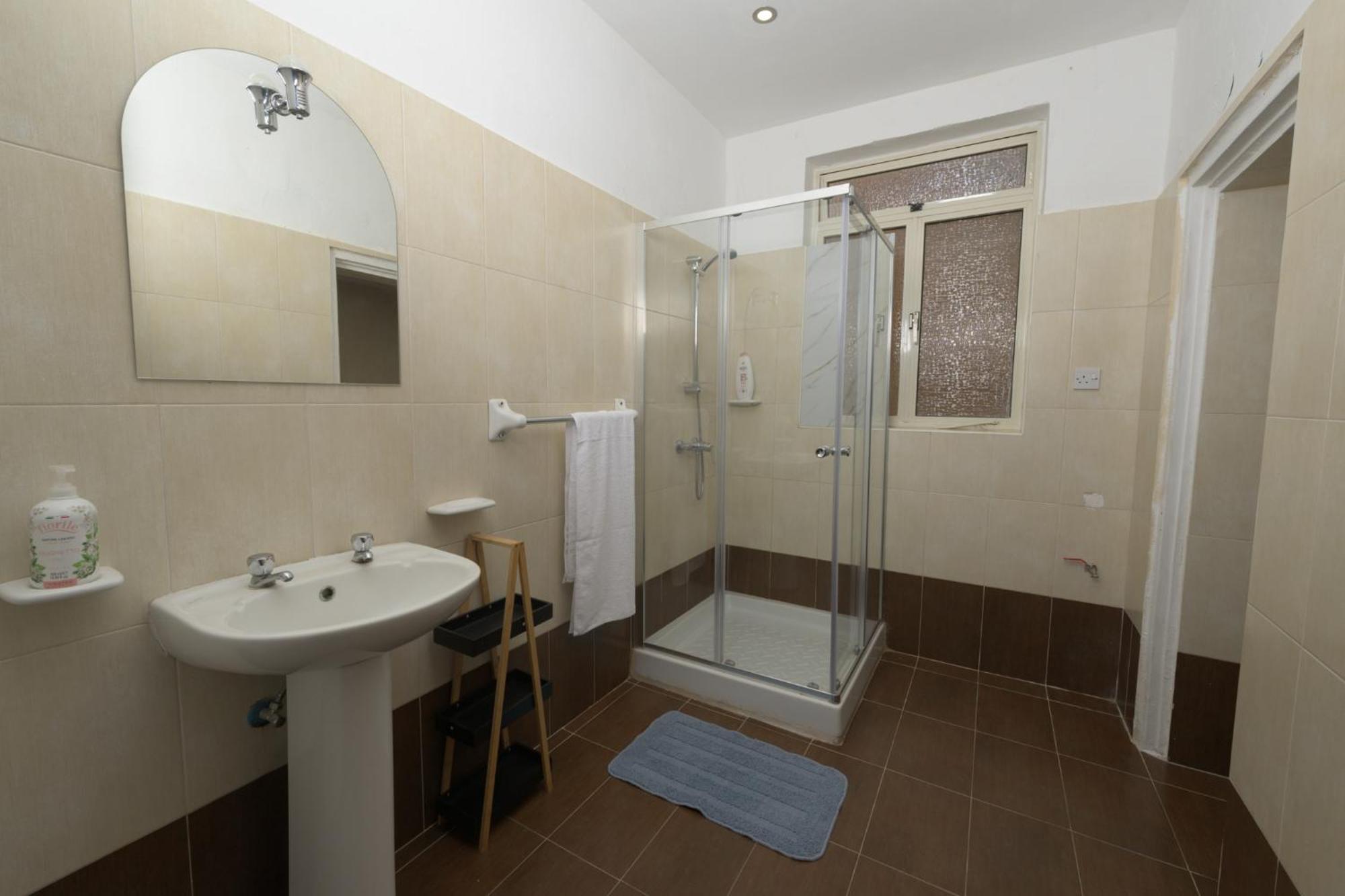 Stylish Valletta 2 Bedrooom City Centre Apartment With Terrace Exterior foto